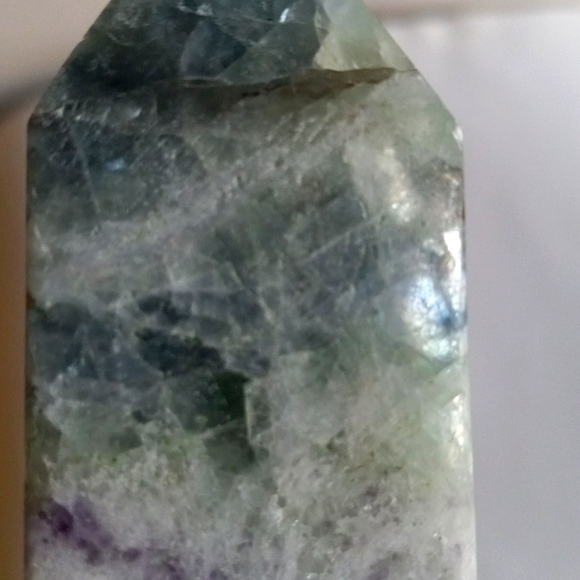 Beautiful Feather Fluorite with Rainbows Crystal Tower. - Picture 10 of 13